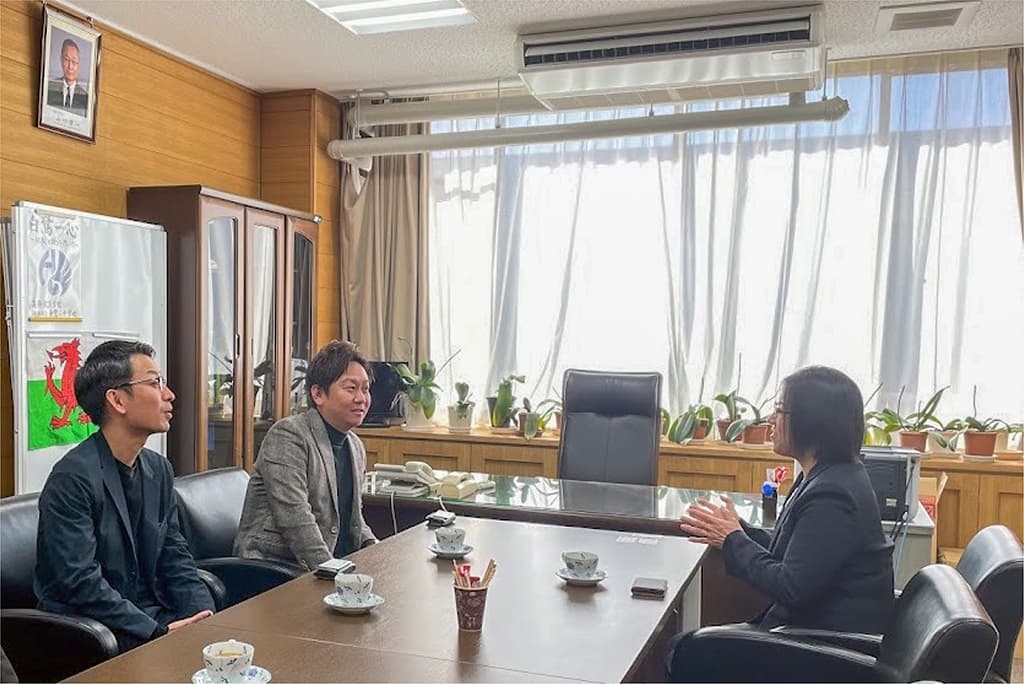 CSRビブス寄贈_訪問時の様子_1