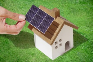 新築住宅に新たな補助金交付。「GX志向型住宅」とは？太陽光発電パネルのイメージ